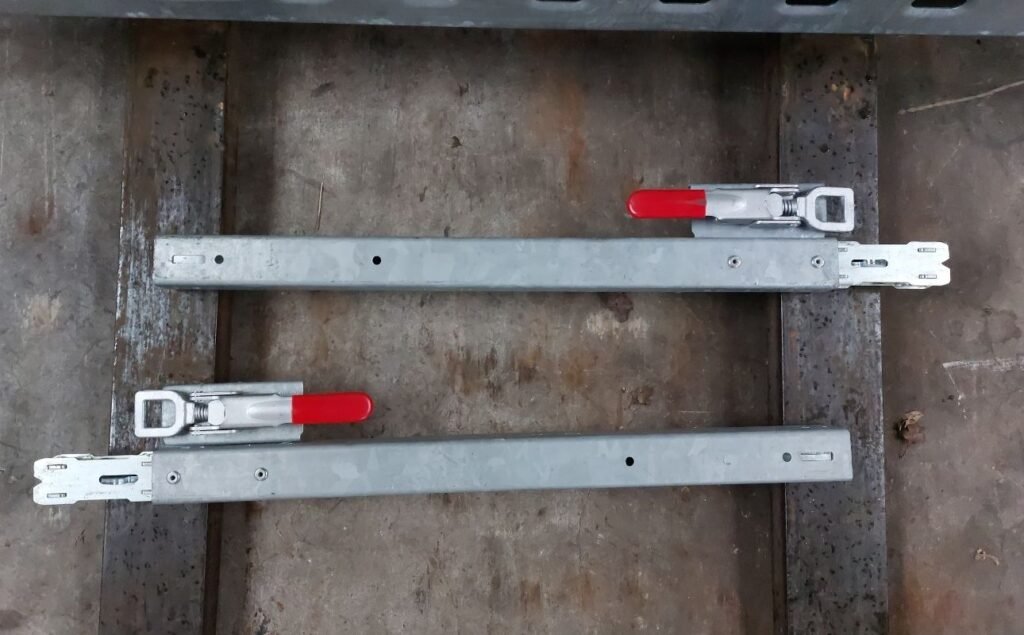Connect 476 ladder rack complete with posts 1.9m £150