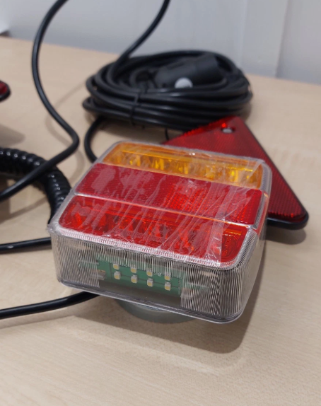 Magnetic Trailer LED Lighting Pod Set with 6m Trailer Cable Maypole 12v