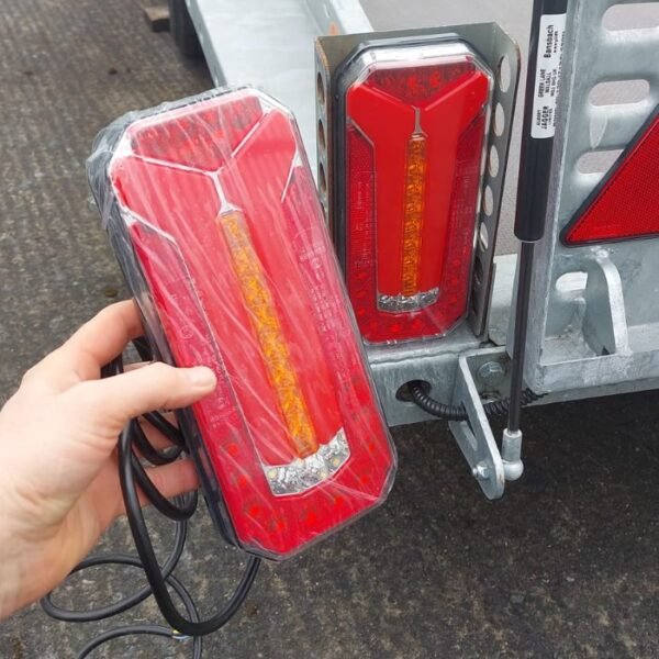 Combination Trailer Lamp with Dynamic Indicator + Fog & Reverse Light for PRG Trailers